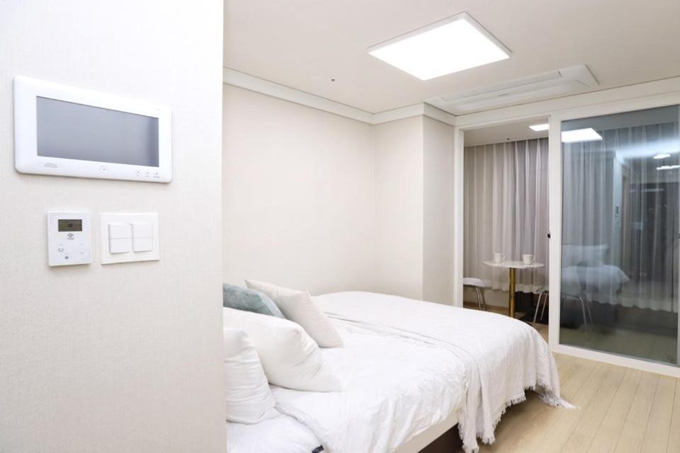 Apartment The Share Myeongdong Seoul Exterior photo